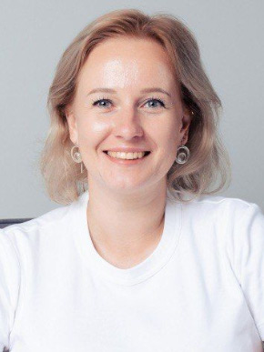 Анна Салкова